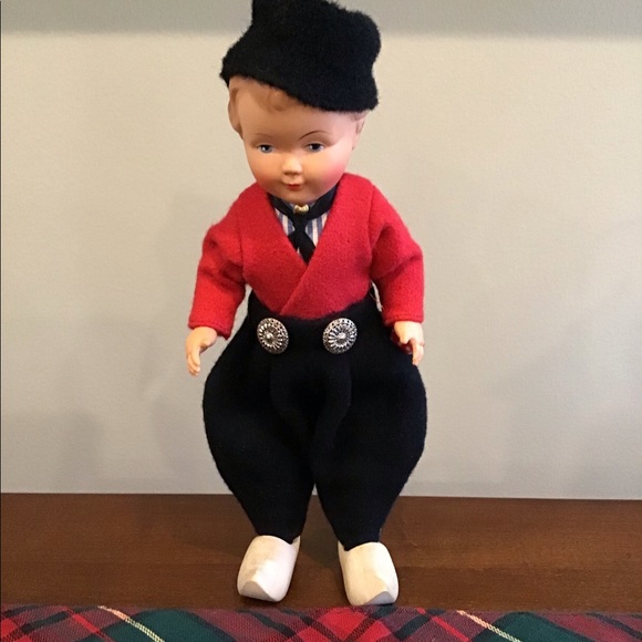 Vintage Dovina Dutch Boy Collectible Doll - Picture 10 of 13